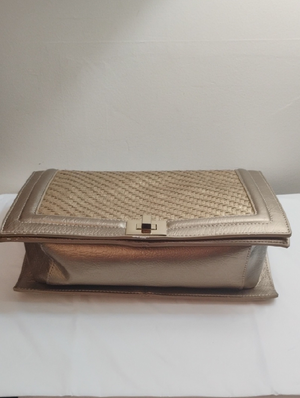Metallic Gold Woven-Texture Crossbody with Chain Strap - Picture 2 of 5